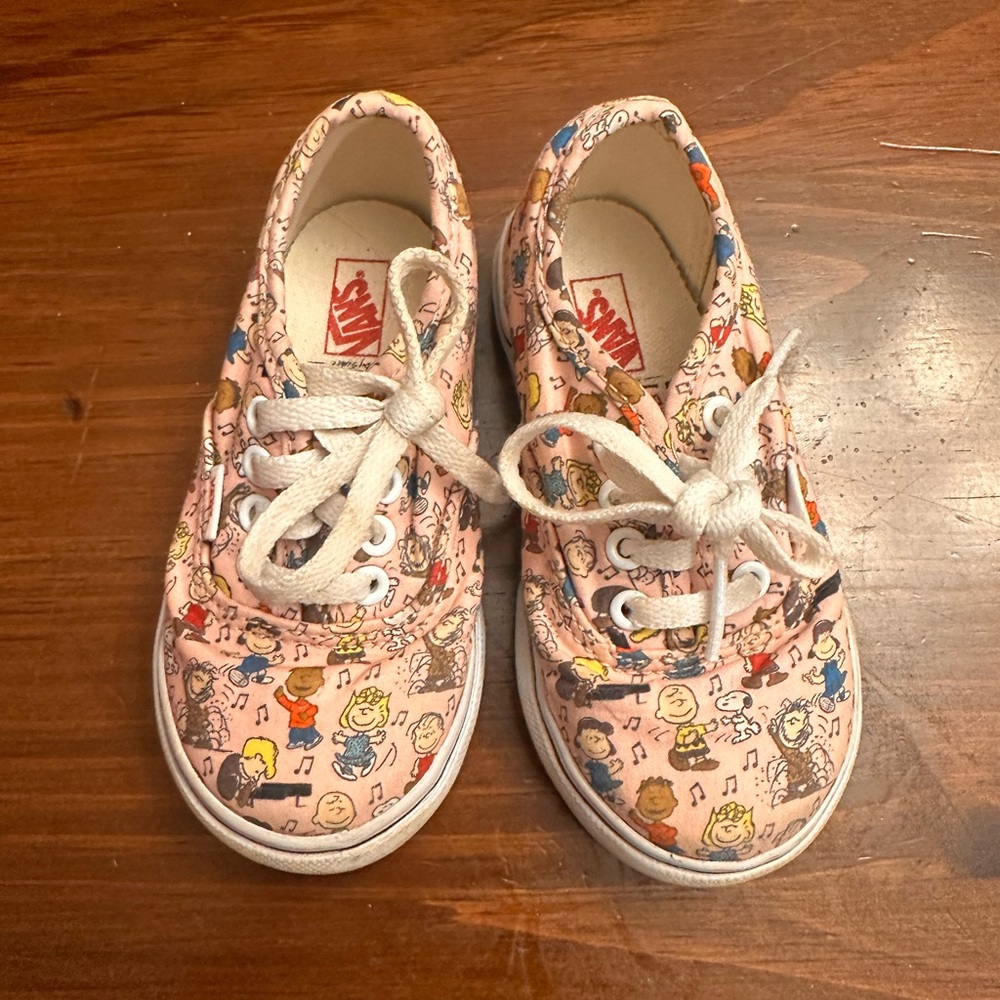 Vans Kids Sneakers with Peanuts Print - Light Pink